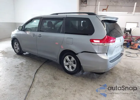 2013 Toyota Sienna Le V6 8 Passenger из США, поврежденный, VIN 5TDKK3DC2DS327527